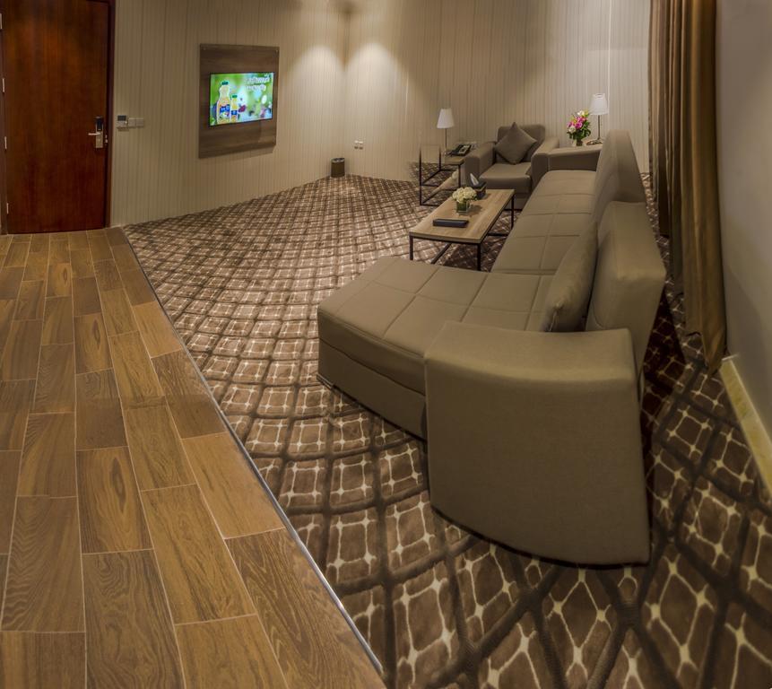 Burj Alhayat Hotel Suites Olaya Рияд Екстериор снимка