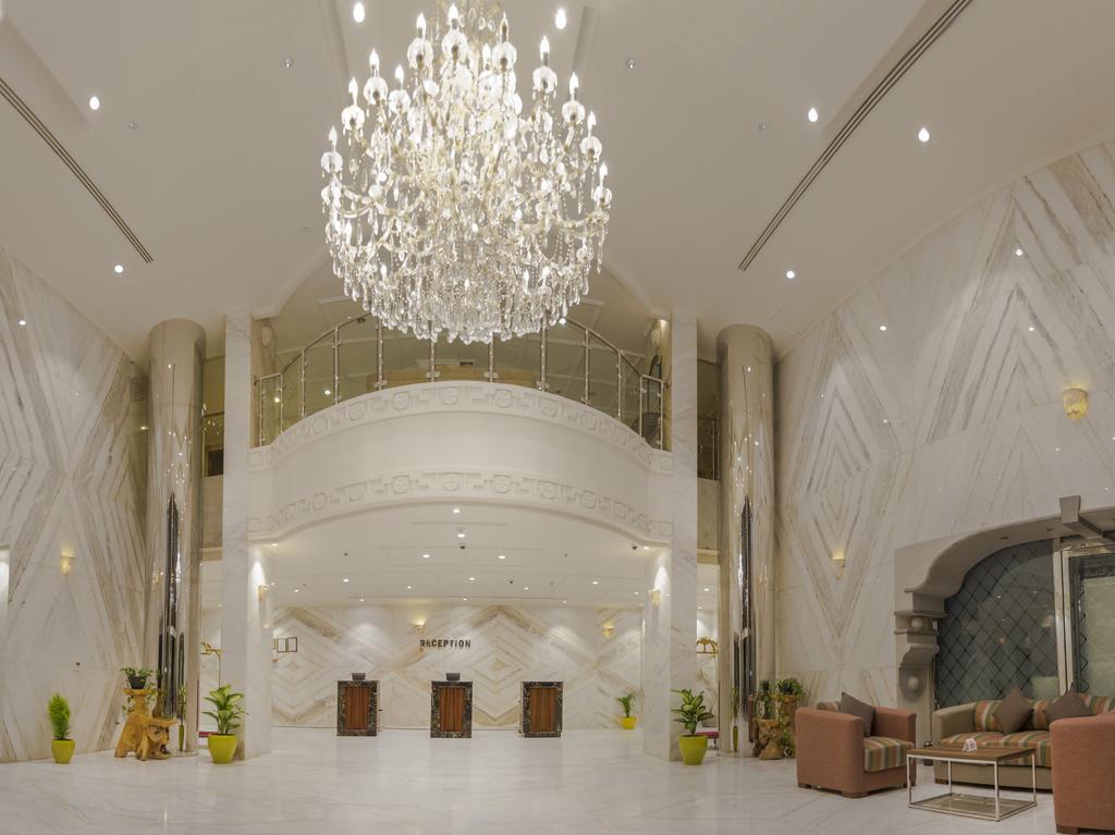 Burj Alhayat Hotel Suites Olaya Рияд Екстериор снимка